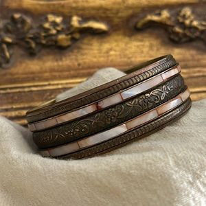 ✨🇮🇳Vintage Boho bangle from India